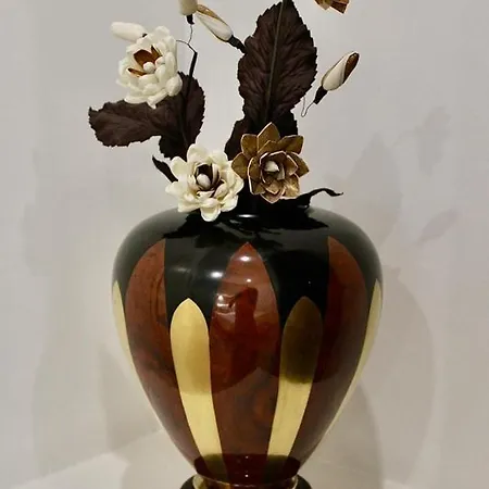 Kerasia Konukevi *